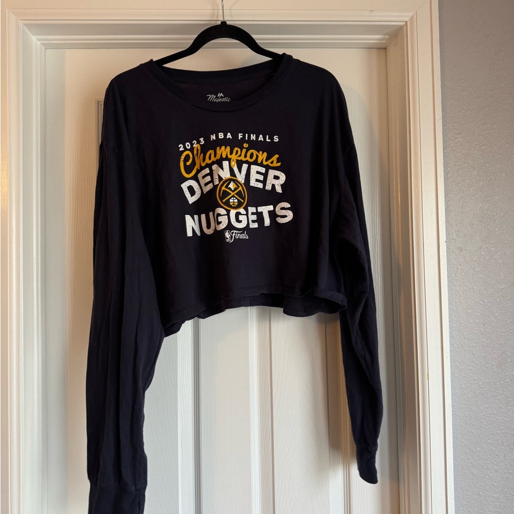 Denver Nuggets Majestic Threads Women's 2023 NBA Finals Champions Crop Navy - Picture 2 of 6